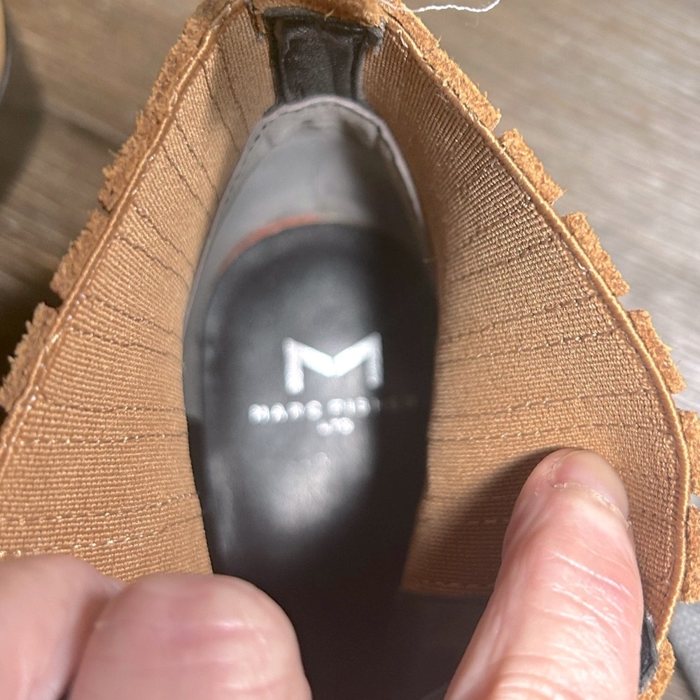 Like New!! Marc Fisher leather suede boots size 7 - Picture 9 of 11